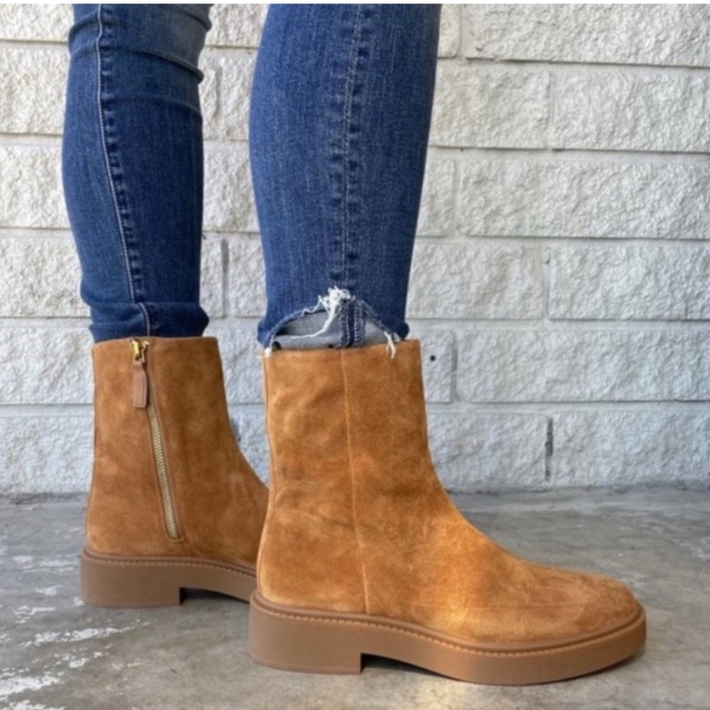 Vince Tan Ankle Booties Suede Chelsea Style